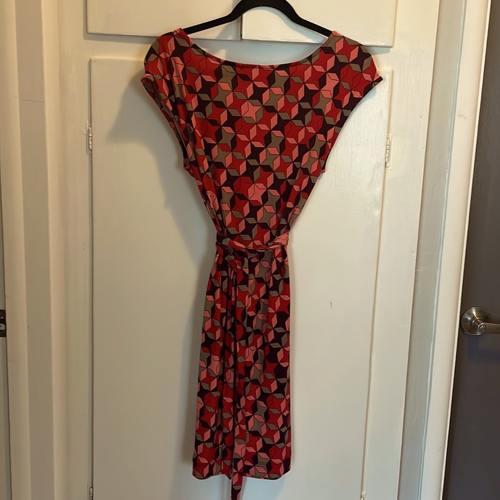 Cute dress!